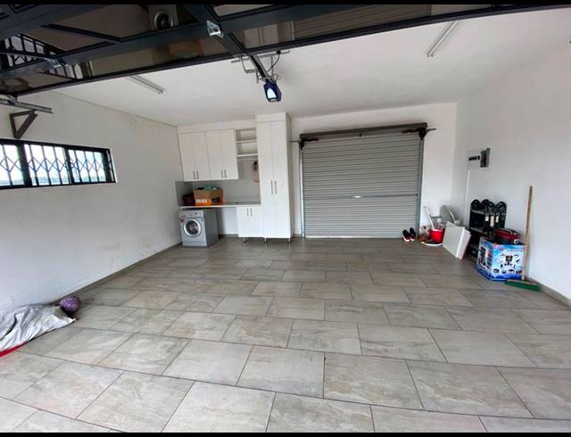 4 BEDROOM HOUSE FOR SALE IN AERORAND